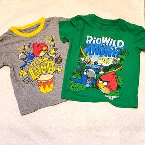 Set of two Angry Birds short sleeve tee shirts